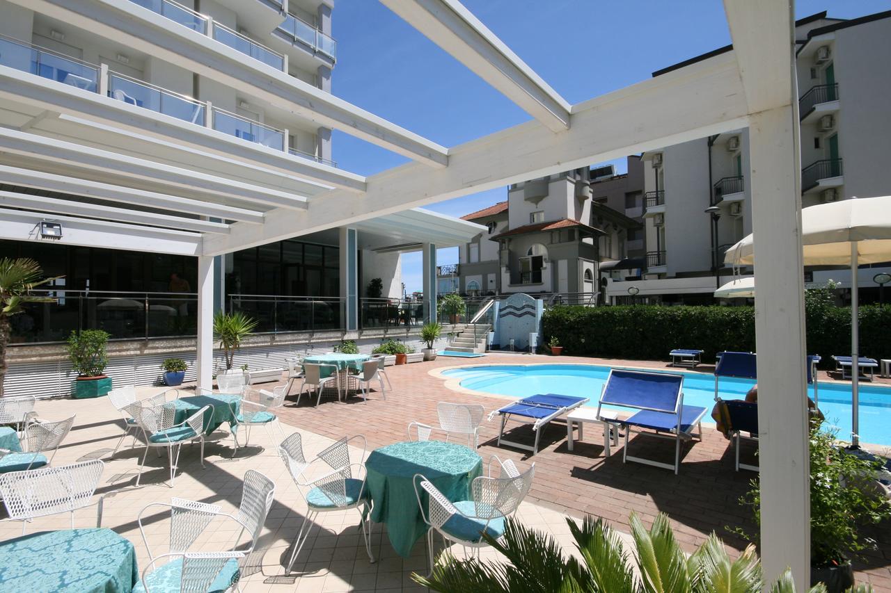 Hotel Excelsior Каттолика Экстерьер фото